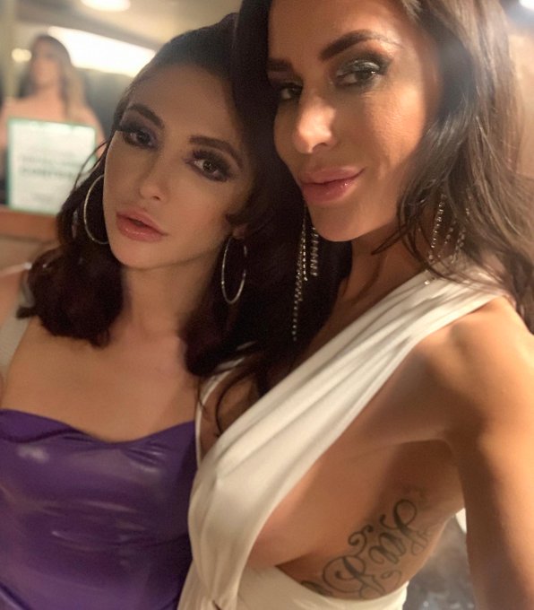 Happy Birthday to my Baby @janewildexxx !!! Love you soooo MUCH! 😘😘😘 https://t.co/8ihaIrEL8t<a class="tags" href="/tag/janewildexxx">@janewildexxx</a><a href="/tag/mvsales"class="tags"><span>#mvsales</span></a>