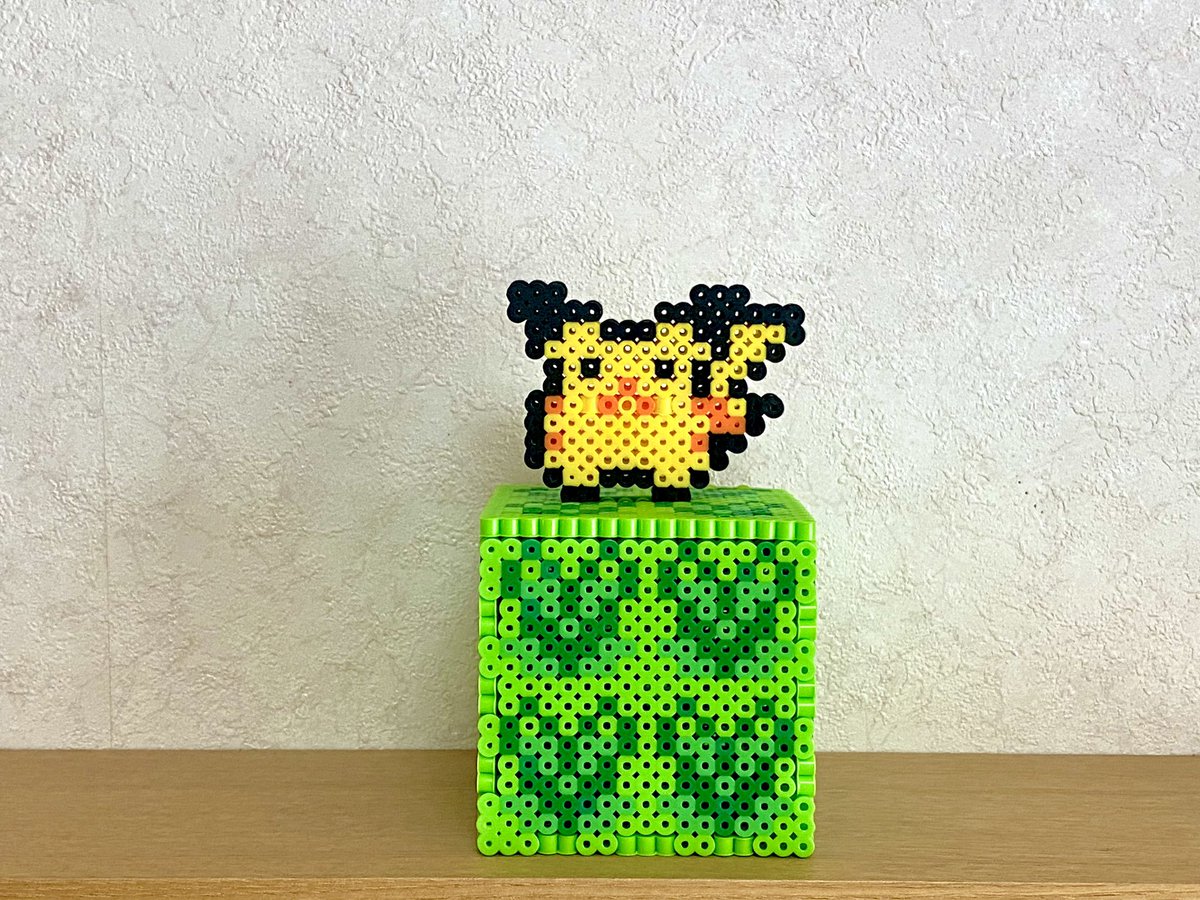 Sappoi さっぽい 立体アイロンビーズ Twitterissa アイロンビーズで草むらにいるピカチュウ作ってみました 草むら部分は小物入れにしてみました 接着剤不使用です アイロンビーズ パーラービーズ Perlerbeads Pixelart ポケモン Sappoi さっぽい 立体アイロンビーズ Twitterissa アイロンビーズで草むらにいるピカチュウ作ってみました 草むら部分は小物入れにしてみました 接着剤不使用です アイロンビーズ パーラービーズ Perlerbeads Pixelart ポケモン