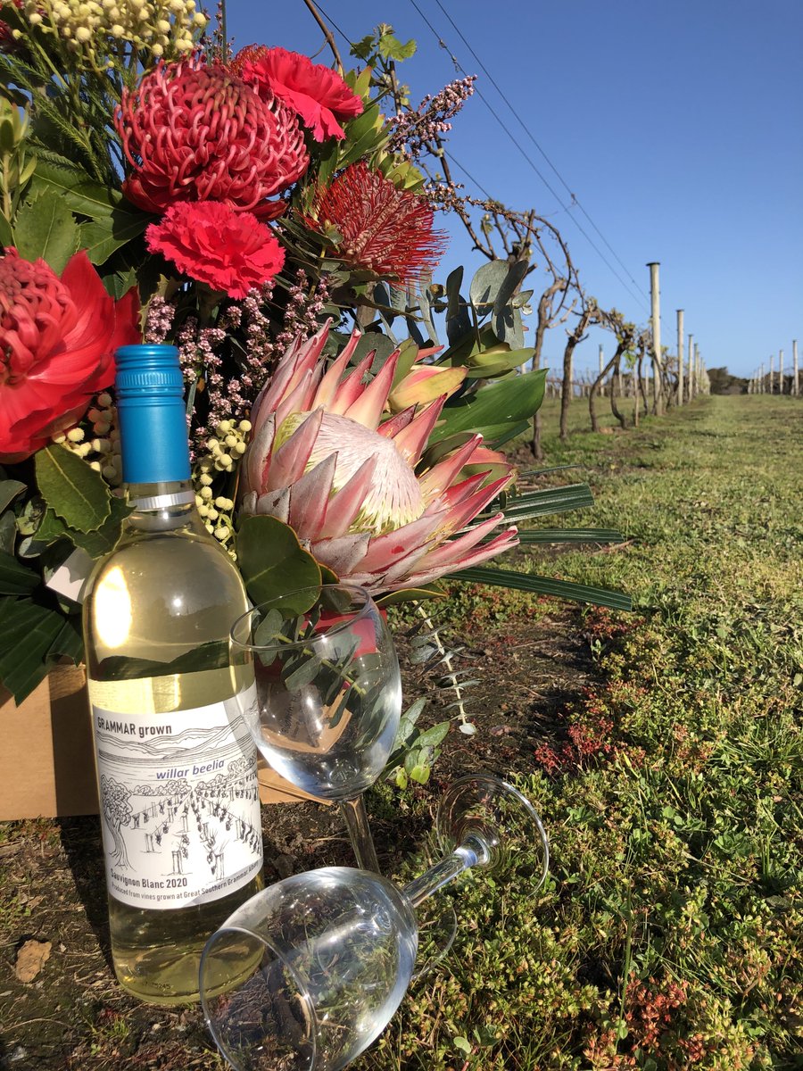 willar beelia // estuary and river 

GSG's first wine vintage, a tropically-flavoured Sauvignon Blanc, was launched this week on the banks Oyster Harbour, where the King and Kalgan Rivers meet.

Cheers!

@DPIRDWA <a href="/enjoyWAwine/">WinesofWA</a> <a href="/gtsouthernwine/">greatsouthernwine</a>