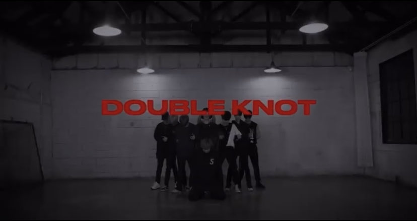 Why every person should appreciate  @Stray_Kids’ Double Knot, choreography-wise.a detailed thread: