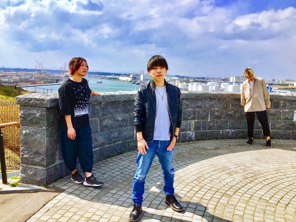 HSDhapisuma0622's tweet photo. はぴすま出演者
第四弾
L.A.C

八戸市で結成されたラウド、エモ、スクリーモ、HIPHOPなど様々なジャンル取り入れた５人組ロックバンド。2019年4月にはデモ音源をリリースし、精力的に活動中！ 

#はぴすま
#EVENTHOUSESHAKE
#LAC
@Loud_AC https://t.co/b3gQWHNnZ9