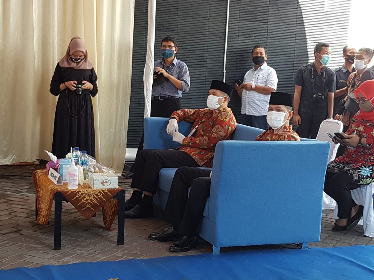 Pasangan Calon Bupati dan Wakil Bupati Wonogiri, Joko Sutopo - Setyo Sukarno menuju KPU Wonogiri untuk mengikuti Pengundian Nomor urut dalam Pilkada Pemilihan Bupati &amp; Wakil Bupati Wonogiri 2020

JoSSS Menang !!!

#GoNyawijiSesarenganMbangunWonogiri 
#JokoSutopoSetyoSukarno