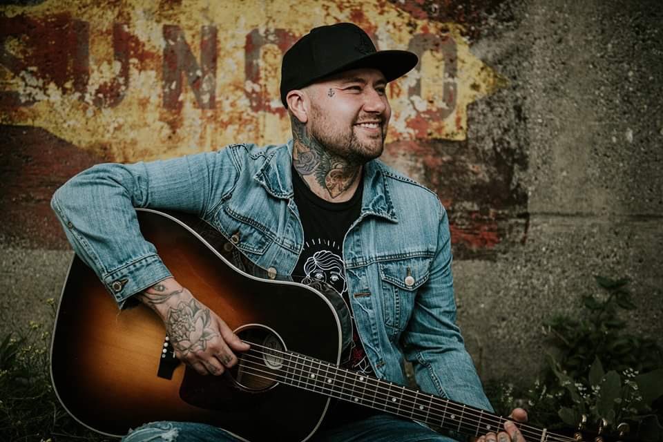 @Country104 presents an intimate evening with 2020 CMAOntario Awards nominees @TheAbrams and @AaronAllenMusic at @SocialbowlLDN ! Tickets moving fast .. 2 shows to choose from! facebook.com/events/s/the-a… #ldnont #ldnent #livemusic