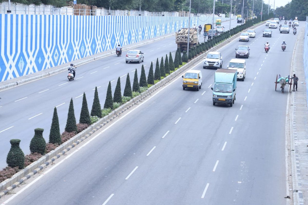 theuglyindian's tweet photo. SPOT QUIZ? Where is this?
We are proud to have played our part in the transformation - volunteers transformed the walls with Karnataka motifs, #BBMP transformed the median. Great partnership!
Which underpass is this? #UnderpassChallenge 
@BBMPCOMM @BBMPSWMSplComm @TOIBengaluru https://t.co/sDjrcV72hh