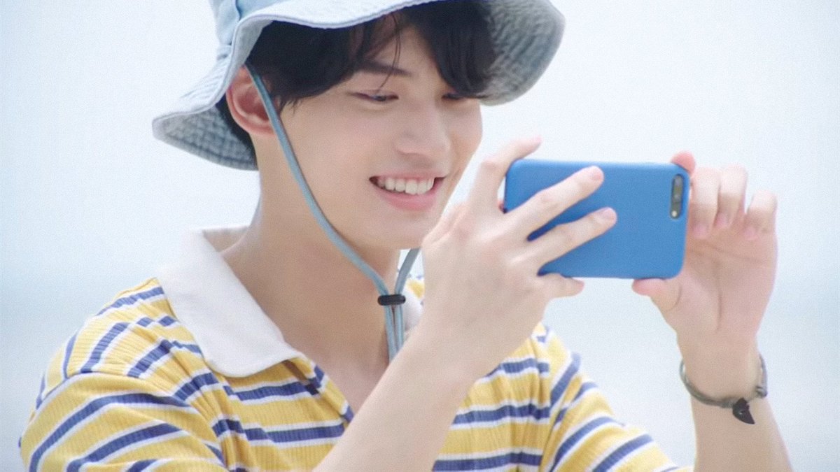 ยินดีด้วยนะครับคนเก่ง ขอให้มีคนรักหนูเพิ่มขึ้นทุกๆวันน้า 💚

#winmetawin
#4MAlwaysLoveWin