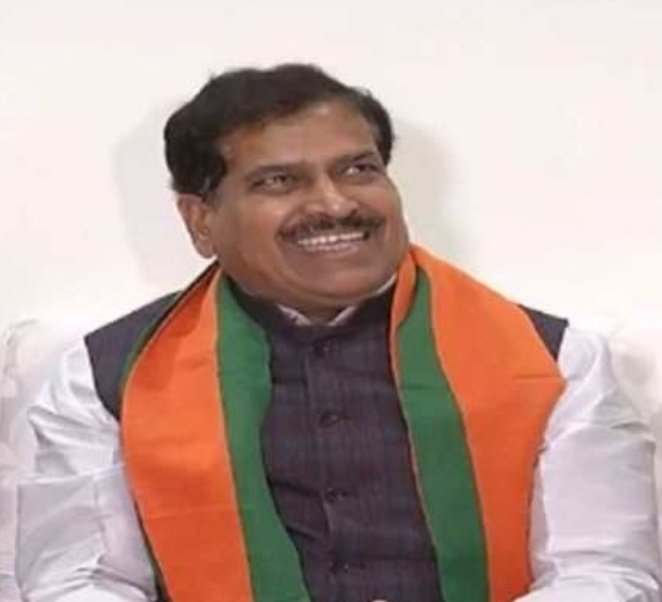 BjpSur's tweet photo. RIP MoS Railways Suresh Angdiji💐 https://t.co/4Jfea3ZTrE