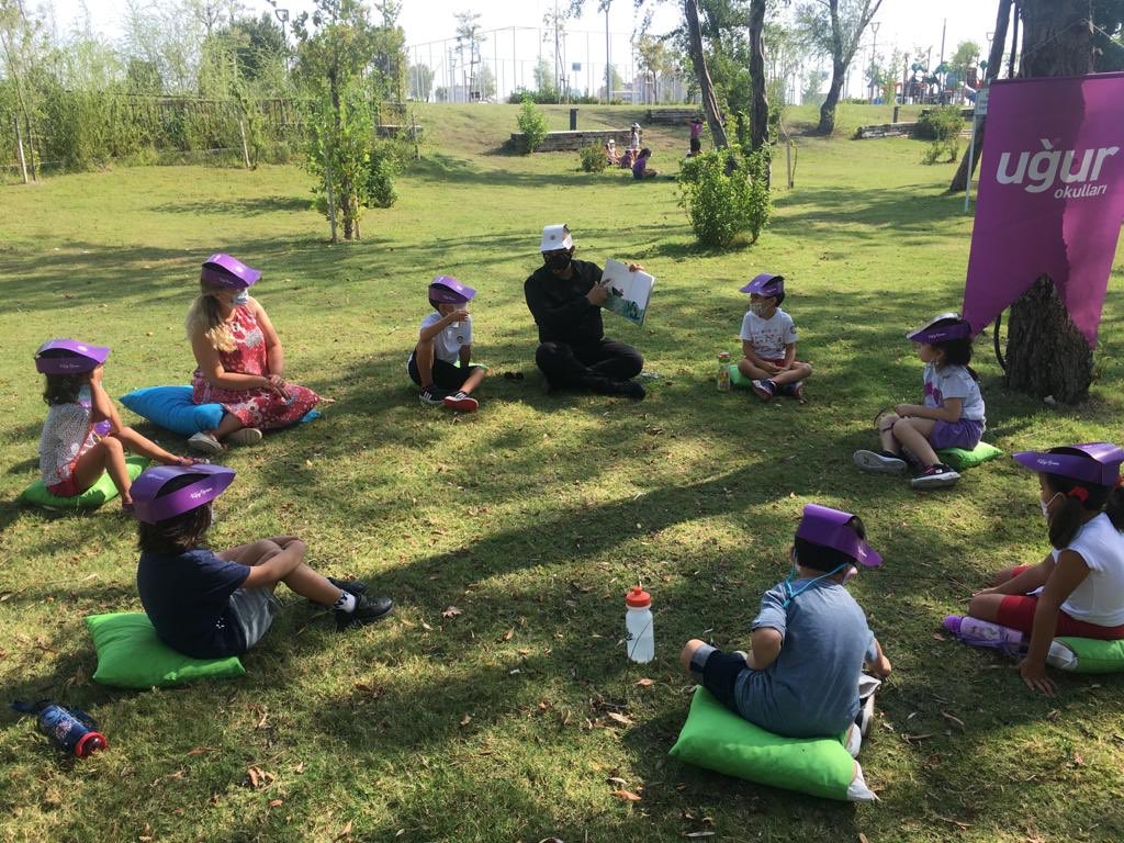 Doğa ve kitaplar, onları görebilen gözlere aittir.Uğurlu öğrencilerimiz #KitapBenim projesi ile bugün okuma etkinliğini doğaya taşıdı.🌳
@nevzatkulaber @nilcicek @TYorulmazlar @Kaanugursu @haticesenverdi @svgtuzel @deveci_medine https://t.co/Nlwo6a1u3Q