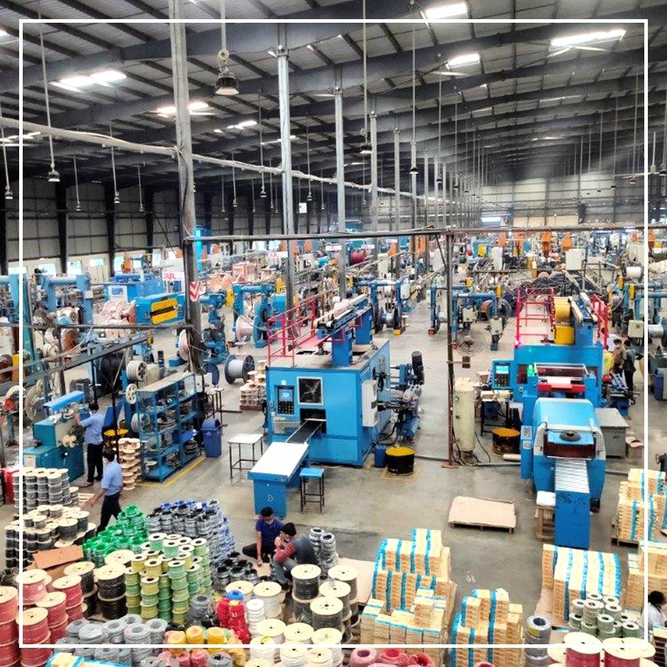 kabra_sumeet's tweet image. Manufacturing of #HT Cables a dream come true for RR Kabel. A celebrated brand in the electrical industry, RR Kabel has come a long way and carved a niche for itself. We offer complete electrical ecosystems under one roof. 

#HTCables #Cables #hightensioncables #RRKabel