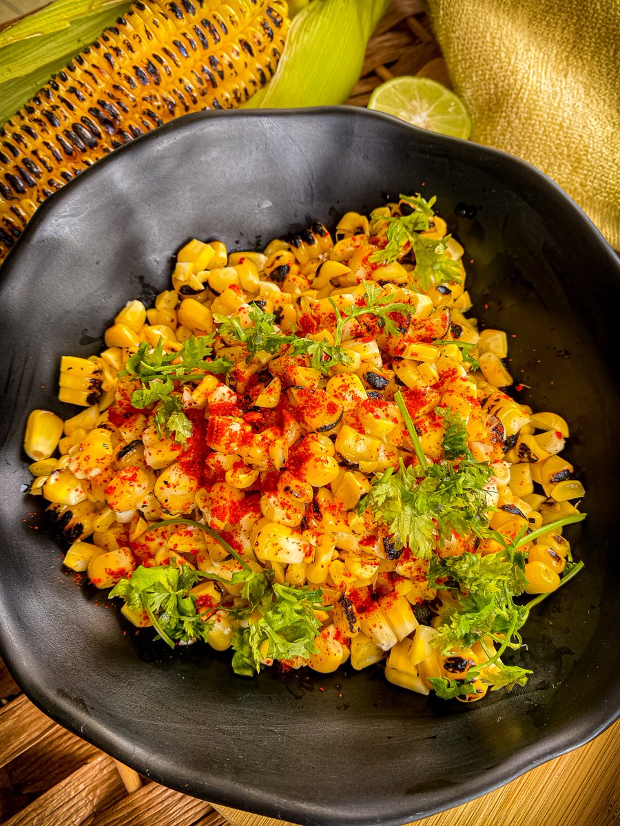 PSILoveLife's tweet photo. Can you say no to such tempting roasted masala corn 🌽 🌽🌽

#cornonthecob #bhutta #corn #healthysnacks https://t.co/7G6PDypZHw