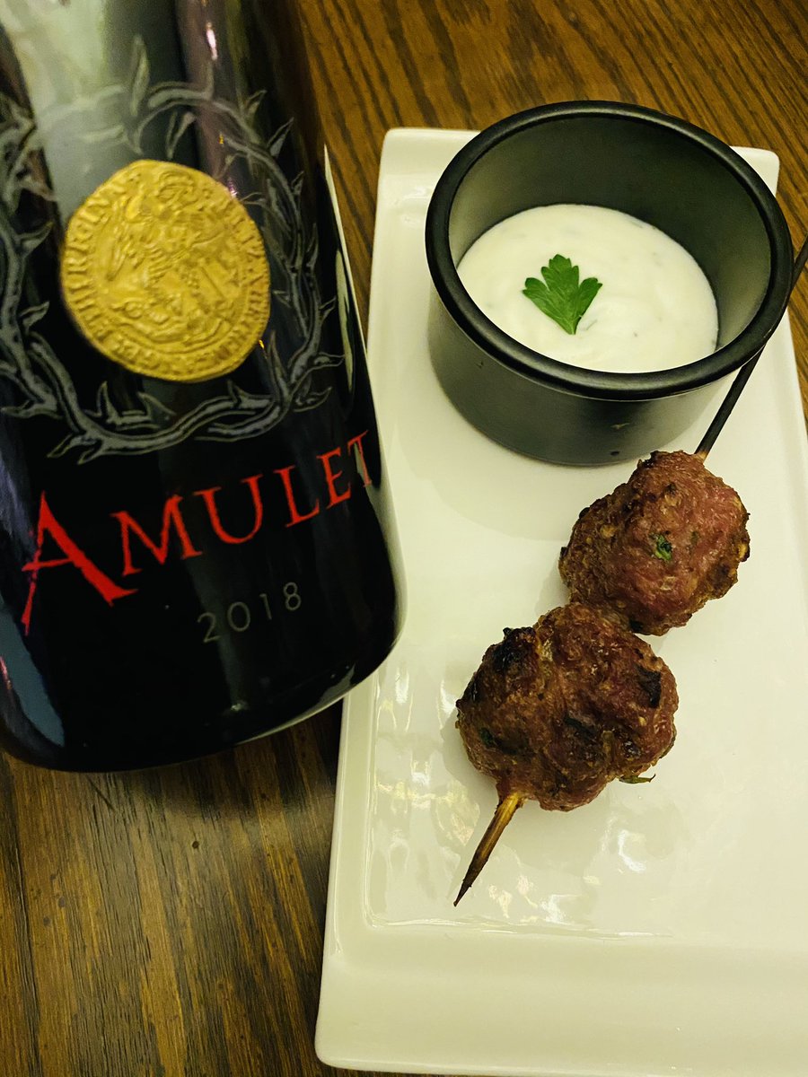 Eliana Bray Z🍷🥷 (@zwineninja) on Twitter photo Pairing perfected for tomorrow night’s Amulet Wine by <a href="/Baan_zen/">Dwight Sick</a> <a href="/RocheWines/">Roche Wines</a> and Wine Not Experience, should be super fun! #bcwine #bcwinechat #virtualtasting Pairing perfected for tomorrow night’s Amulet Wine by <a href="/Baan_zen/">Dwight Sick</a> <a href="/RocheWines/">Roche Wines</a> and Wine Not Experience, should be super fun! #bcwine #bcwinechat #virtualtasting