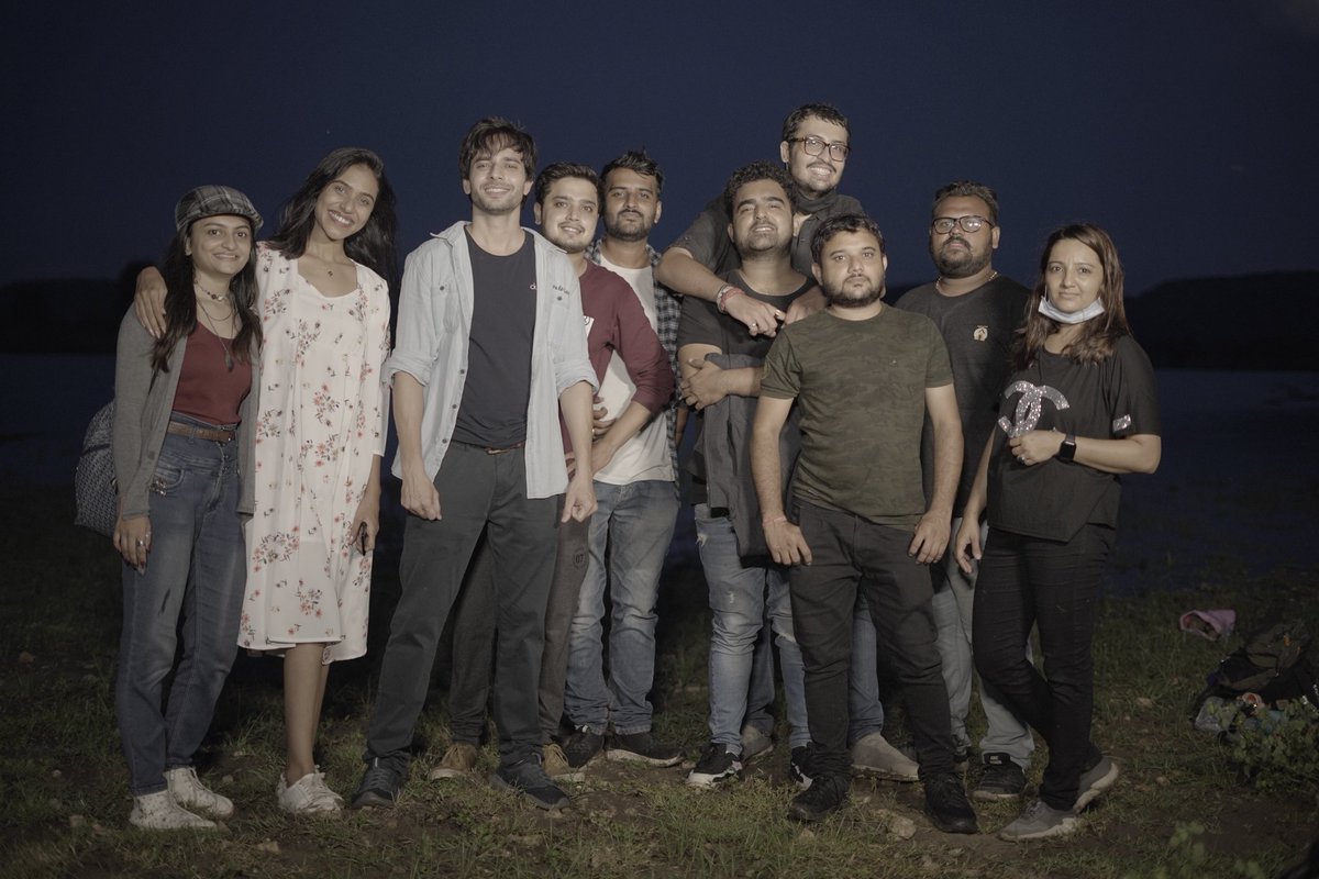AmiMishra14's tweet photo. Done with the shoot for the next single #RoneDo.
@kunaalvermaa77 @theriyasubodh
@anshbagri https://t.co/VnKMd3Ki8t