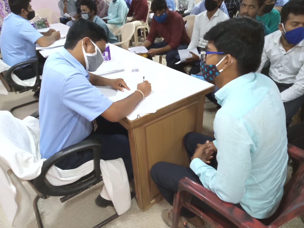 SEEDAP_AP's tweet photo. Glimpses from the #JobFair conducted by @SEEDAP_AP for diploma pass-outs in Mech Engg.,  #KyungshinIndustrialMothersonLtd #JobSearch #Jobs #KIML #MothersonGroup
@MekapatiGoutham @DDUGKYMoRD @DCAnanthapuram https://t.co/vm0acaYLD4