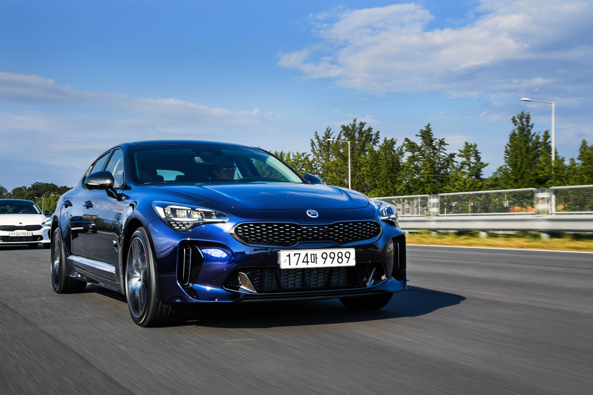 hmg_talk's tweet image. [#HMG] 프리미엄 퍼포먼스 세단의 진가는 드라이빙에서부터 #기아자동차 #스팅어마이스터 #스팅어 #Stinger #드라이브