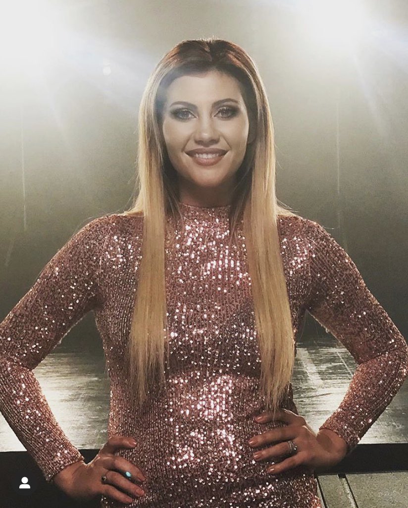 GROOT NUUS
Jy gaan binnekort die #OnsSalSelf-lied kan SING! Solidariteit het met die Coleske Artists Management saamgespan om 17 van die mooiste SA stemme te laat opklink om hierdie boodskap uit te dra. 

KYK DIT EKSKLUSIEF! solidariteit.co.za/werkherstel/