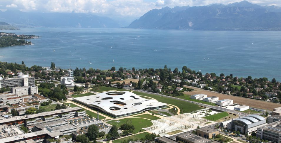 SulianaManley's tweet photo. Physicists of all flavors: EPFL has *5* tenure track or tenured positions open this year in physics. Come be my colleague at a young and thriving place with excellent science supported by core funding, in a country where quality of life is amazing. 1/n https://t.co/x5jUhIJL5J