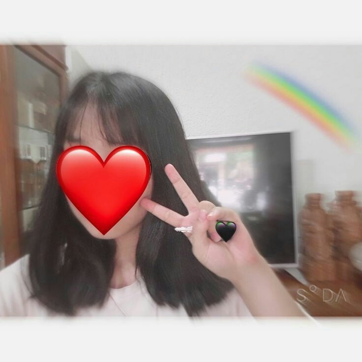 HibaraChan02's tweet photo. اخفاء الوجه بالإيموجي الكيوت💛🍋 https://t.co/vi8spQBGuf