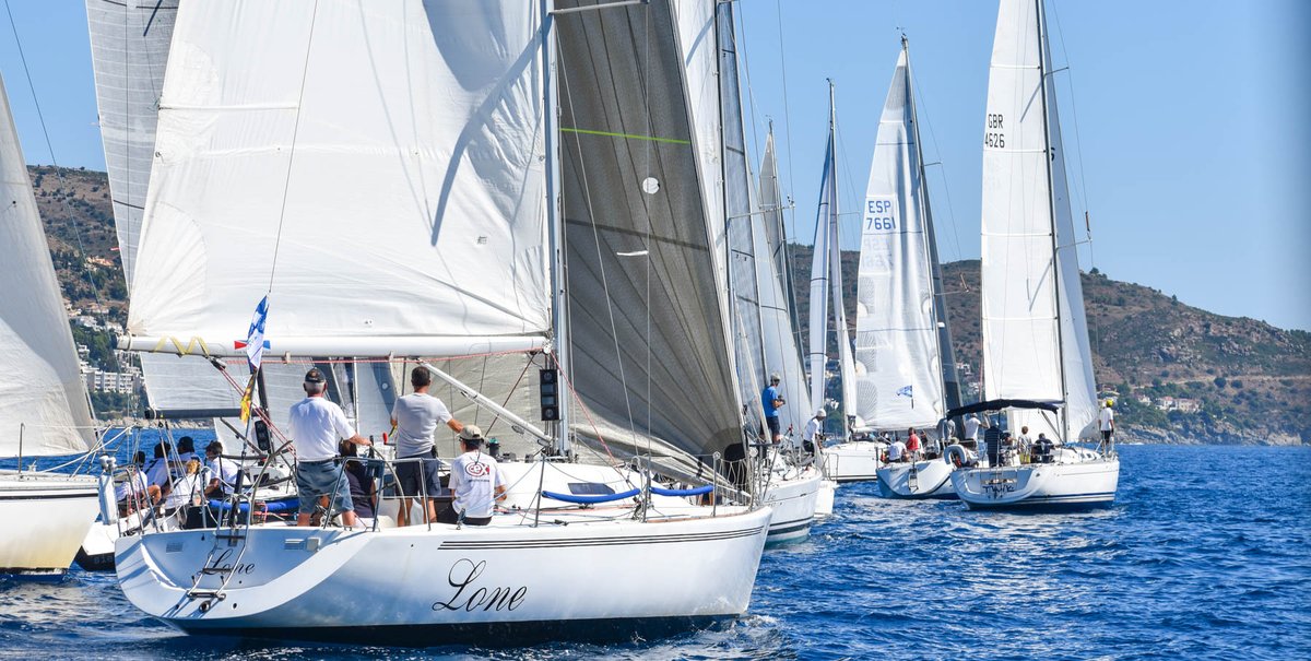 IEmporda's tweet photo. Reviu tota l'emoció de la Fase 1 de la #iemporda2020 disputada a @MarinaEmpuria Club Vela Golfus @RosesGEN i @PortRoses i recorda: dissabte tornem a navegar! #regates2020 #visitempuriabrava #visitroses https://t.co/0PpePKh8u4