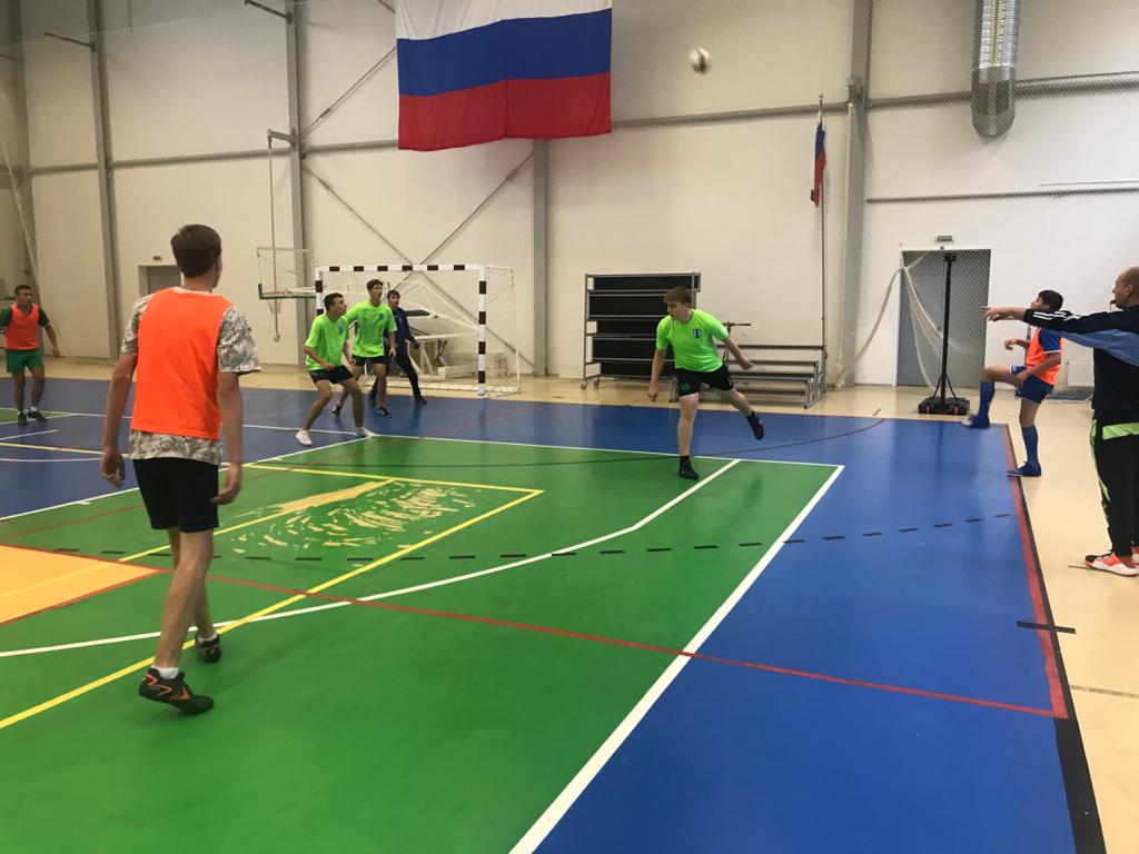 ⚽14 сентября 2020 года в спортивном зале ФОКа "ЛИДЕР" г. Тарусы состоялась товарищеская встреча по мини-футболу команды МБУ СШ "ЛИДЕР" отделения мини-футбола с футбольной командой спортивной школы МКУ "Ферзиковская СШ" п. Ферзиково.
⚽Данная встреча проводилась в рамках летней