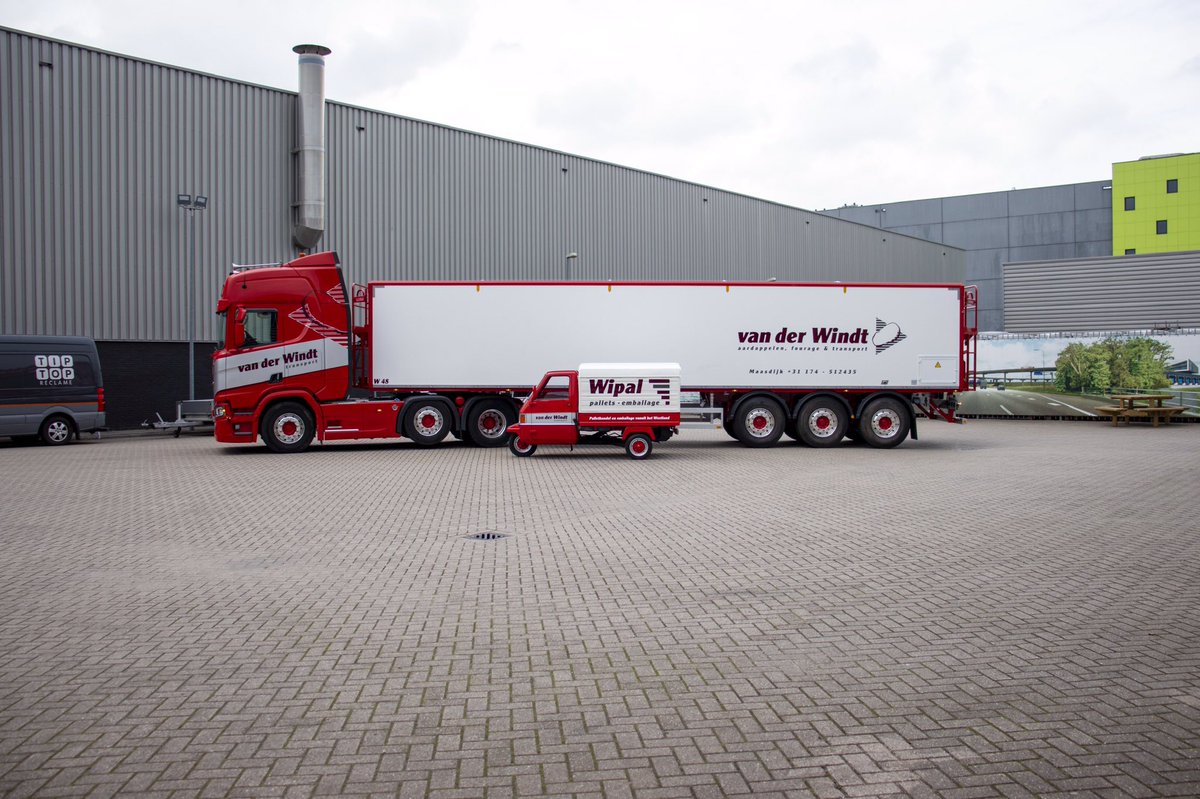tiptopreclame's tweet photo. Klein of groot, wij maken van ieder vervoersmiddel een rijdend visitekaartje! #TukTuk #vrachtwagen @wipal #VanDerWindt #aardappelen #fourage #transport #Maasdijk https://t.co/pLyUN5FS7f