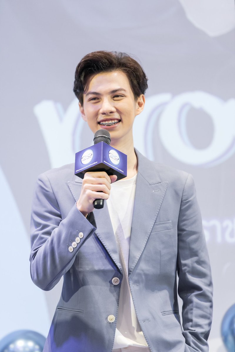 WinWinPRPlus's tweet image. #NewwayExclusivexPromBenz งานมีทติ้งสุดเอ็กคลูซีฟกับ &quot;พร้อม-เบ๊นซ์&quot; ที่ทางแบรนด์ Newway จัดให้พิเศษสุดๆ สำหรับลูกค้าค่ะ

•บริษัท วิน วิน พีอาร์พลัส จำกัด•
รับเป็นที่ปรึกษาและวางแผนการตลาด ซื้อสื่อ จัดหาดารา จัดอีเว้นท์ ทำพีอาร์ โดยทีมงานมืออาชีพ
📞 โทร : 02-048-6265
#BENZALERT