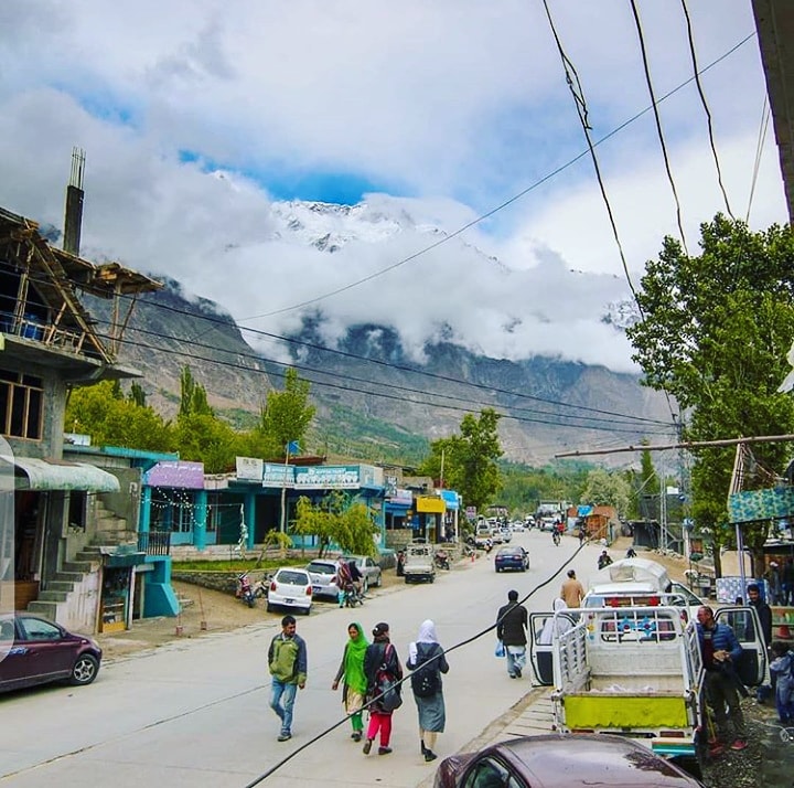 @Sharafataly3 
.
#hunza #hunzavalley #incrediblehunza #apnatrip #travelgirlsofficial #travelgirlspk #igtravel #hellopakistan #divamagazinepakistan #kumrat #naran #visitpakistan
#hunza