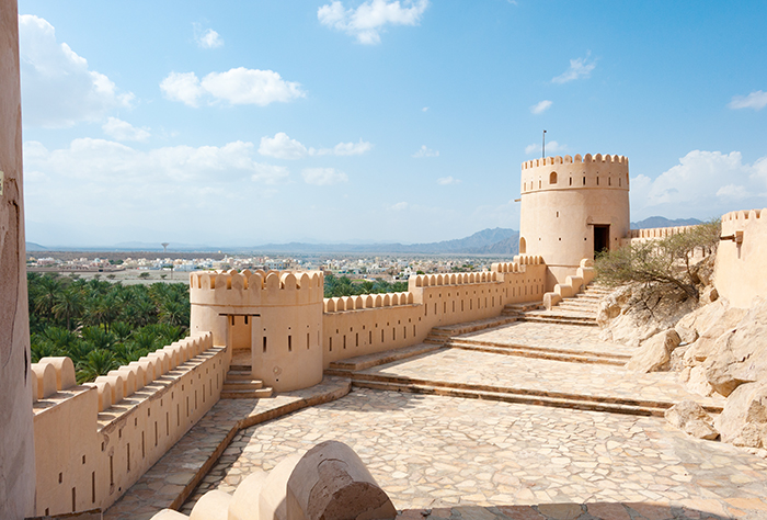 world_oman's tweet photo. Nakhal or Nakhl is a wilayat in Al Batinah Region. It is approximately about 100 kilometres from Muscat and is known for date palm groves. One can see the palm groves in most parts of the wilayat. https://t.co/TXGCWgbaSH