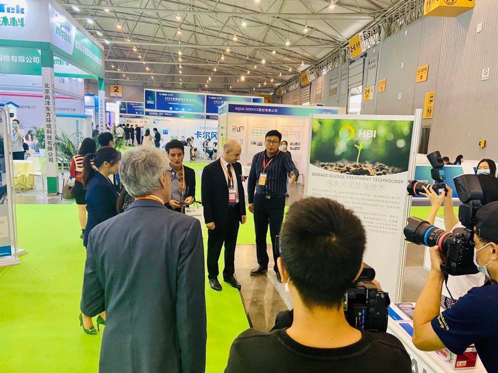 PeraboniC's tweet photo. L’industria fieristica riparte anche in #Cina. 
Queste immagini sono un segnale forte e chiaro. 

#CDEPE Chengdu International Environmental Protection Expo: la più grande fiera di #Green #Technologies nel mercato della Cina occidentale 

@IEGexpo https://t.co/QMLGgj4PCn