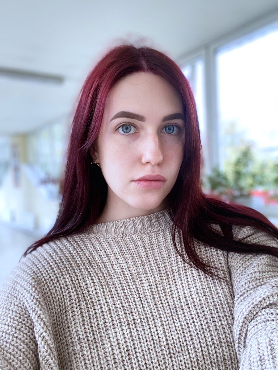 Dar7ushka's tweet photo. Я так давно ничего не твитила, что и забыла как это 😅 Накидайте лайков 💜 Я теперь девочка-малинка 👌🏻 https://t.co/iIxoV86Xaa
