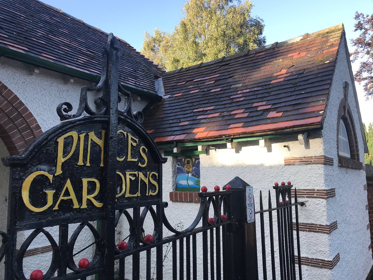 Lucinda Francis tweet media