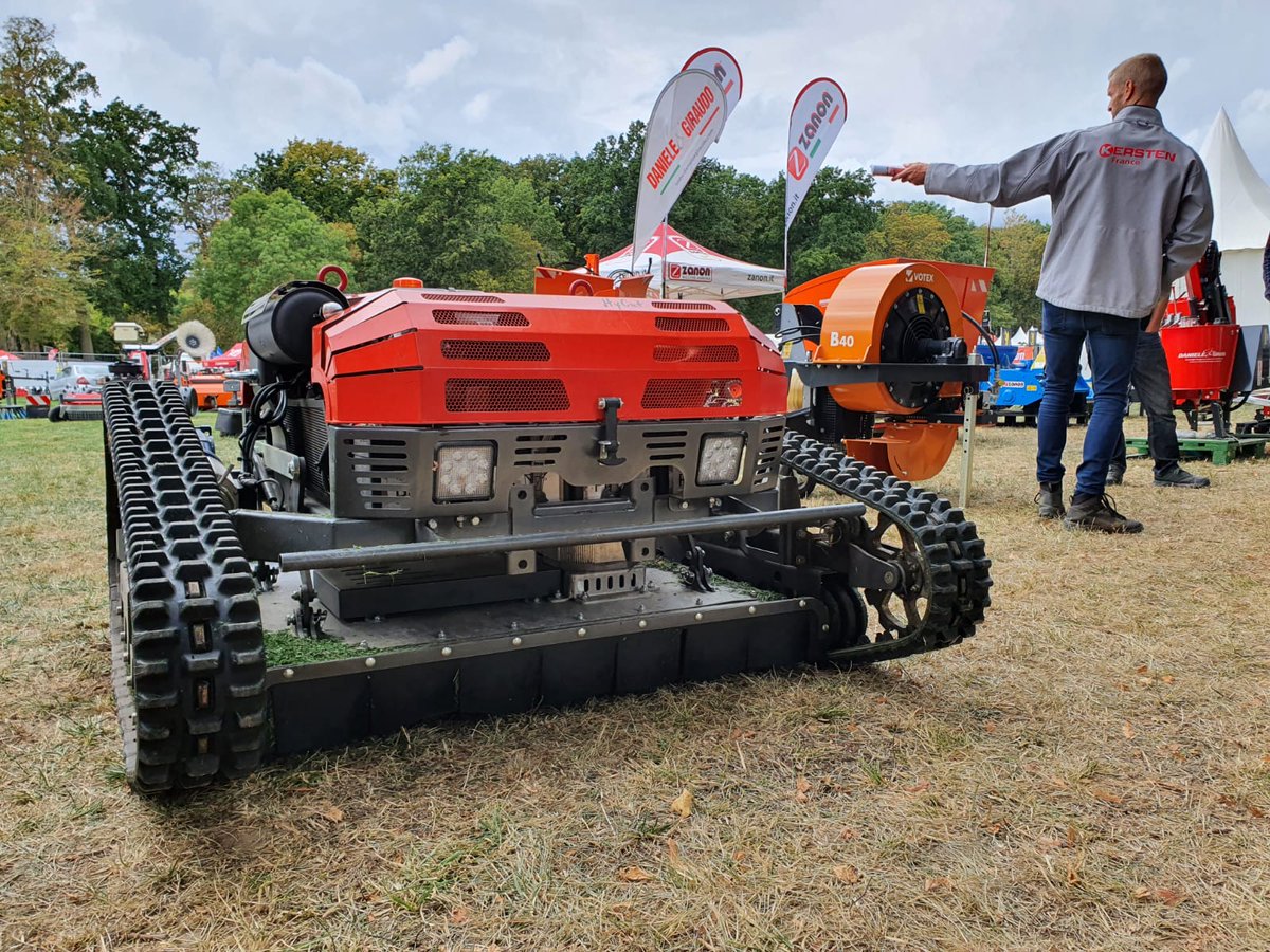 Kersten présente leur nouvelle tondeuse de pentes radiocommandée HyCut 1100 hybride rechargeable sur leur stand 124 !