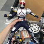 16年越しに戻る!幼稚園の頃に別れた、仮面ライダー剣(ブレイド)との再会