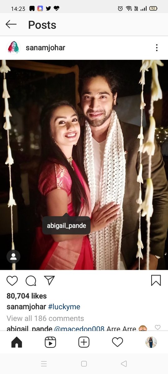 नशेड़ी जोड़ियाँ....

#SanamJohar 
#AbigailPande 
#SaraKhan
#AngadHasija
#DrugsMafia