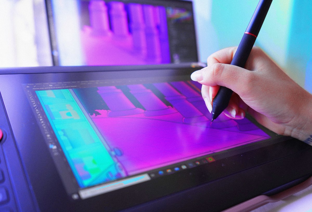 Elora 🌙 tweet media