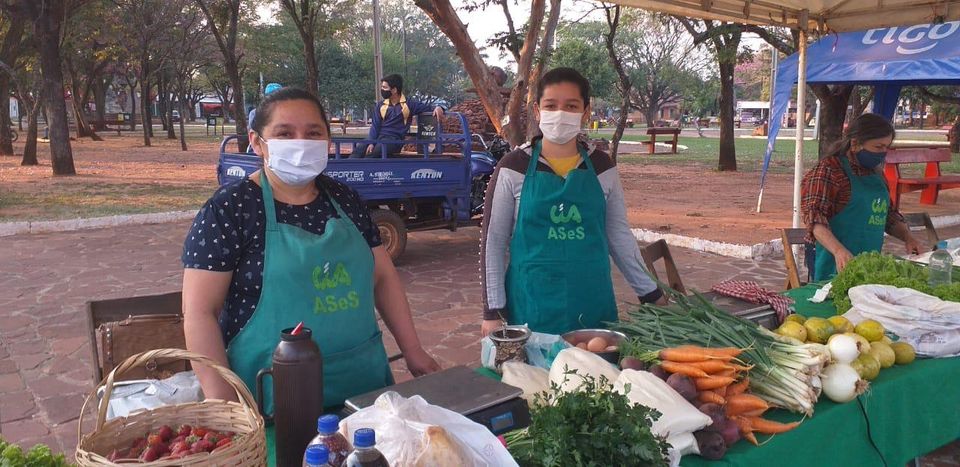 ASeS_Ong's tweet photo. San Juan Bautista🇮🇹🇵🇾🌱
#Misiones: i mercati sono il risultato della nascita di un micro sistema economico dell’Associazione dei produttori di Misiones di Frutta ed Erbe officinali, nato per favorire la creazione di filiere produttive. Un progetto sostenuto da #ASeS. https://t.co/dSnq8M2xCQ