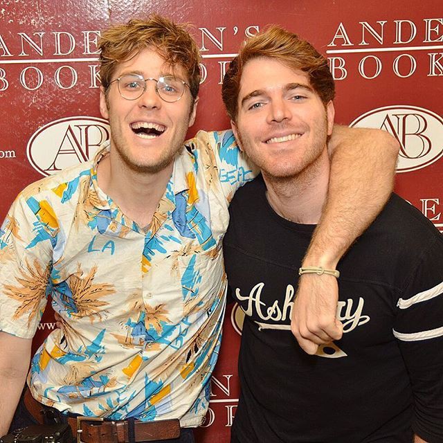 COME ON THIS PICTURE IS CUTE SO I HAD TO USE IT