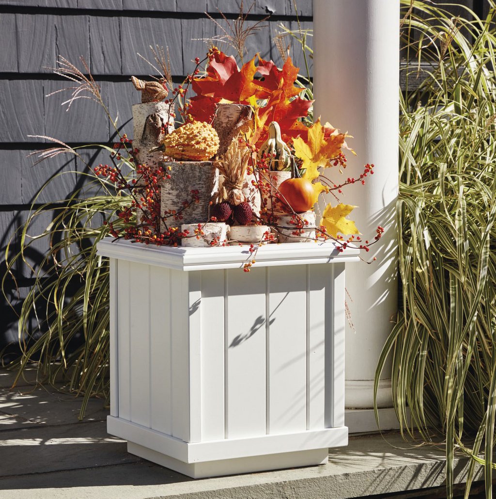 WalpoleOutdoors's tweet photo. The perfect blank canvas for your fall creativity. What would you put in your Square Rockport Planter? https://t.co/Sc9BVoGAHr https://t.co/Rh4UGClunv