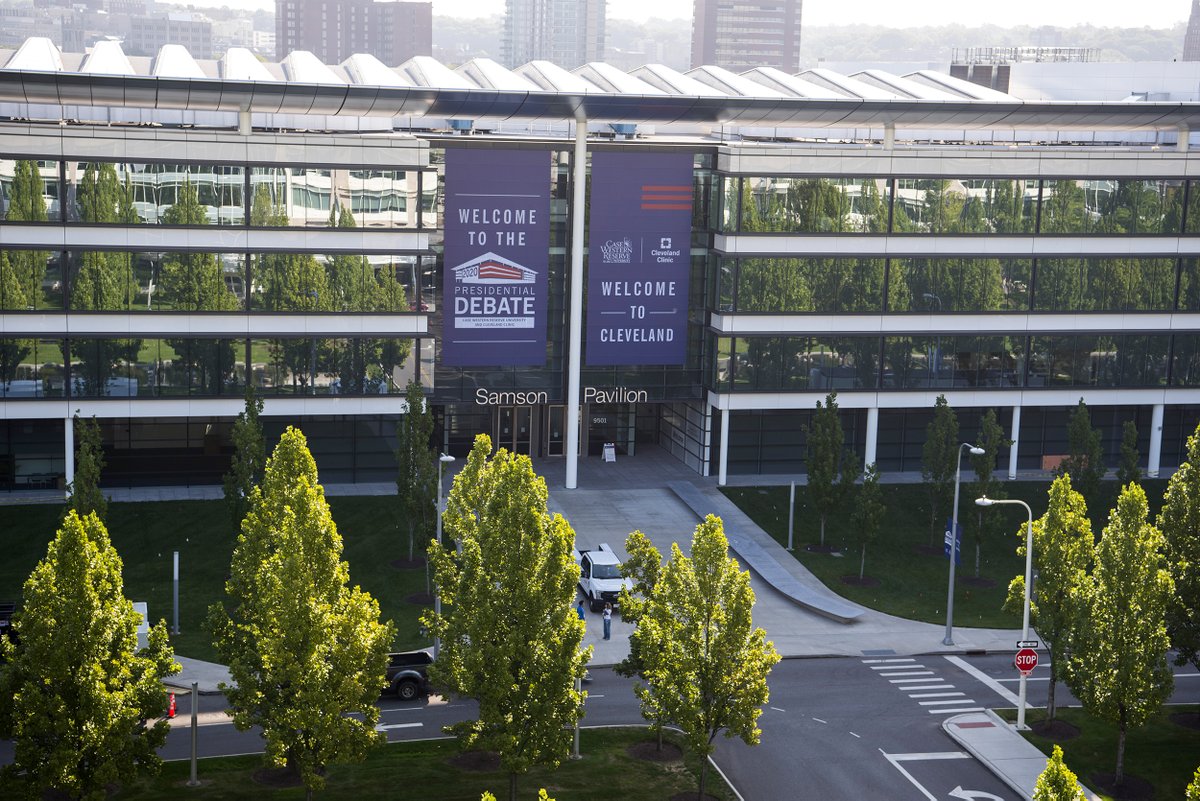 CleClinicNews's tweet photo. We're setting the stage with @cwru for the first Presidential Debate of 2020. #2020DebateCLE https://t.co/uKsEWeM4Mh