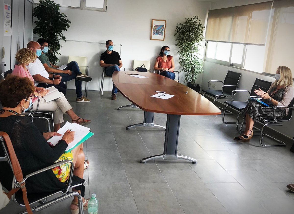 🗣️ Concha Andrés, secretaria autonómica de Eficiencia y Tecnología Sanitaria, visita la mancomunidad 👇

Centros de Salud de la comarca, servicio de ambulancia y pruebas PCR, entre los muchos temas tratados 📝 

Más información 👉 bit.ly/2G6twmk

#LaHoyaEsCooperación