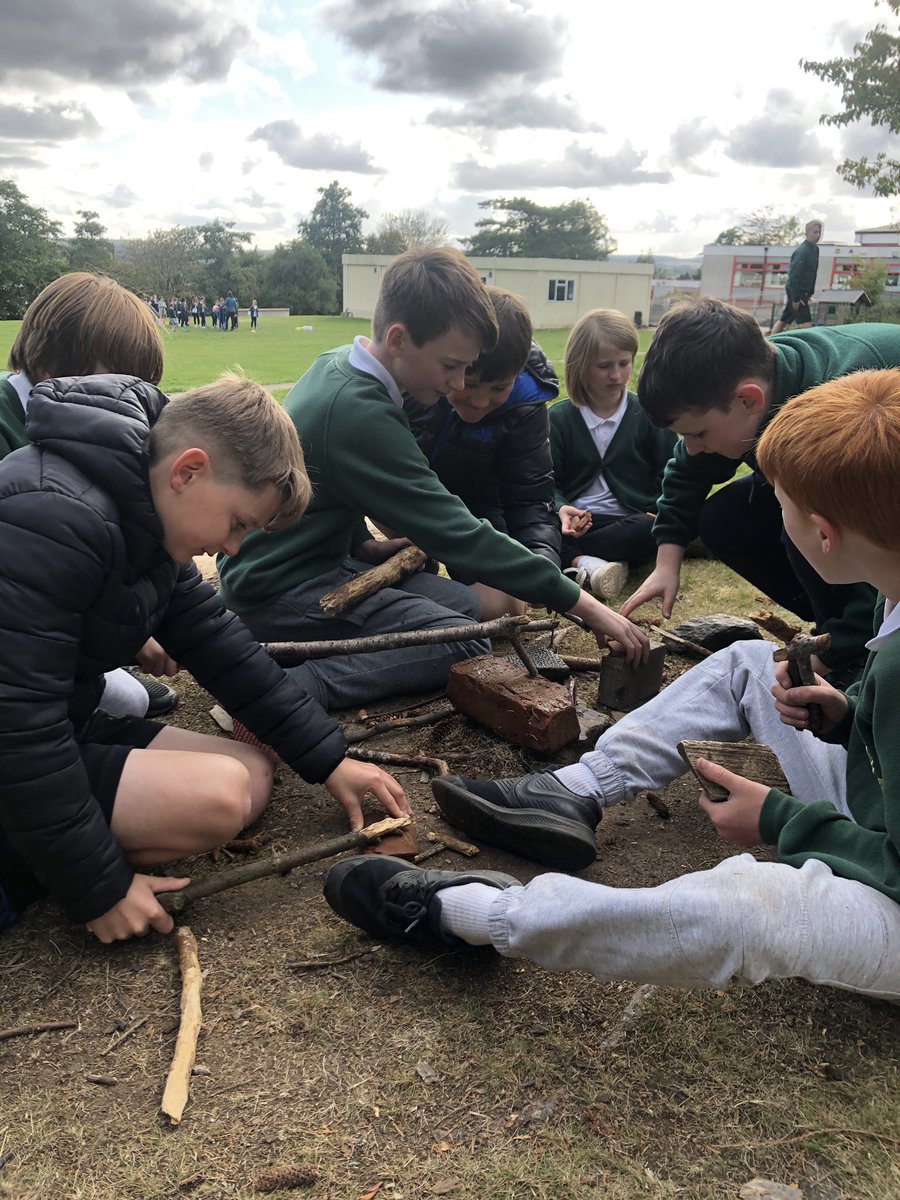 milltimbersch's tweet photo. P7 enjoy improvising at rainbow time! This group have made a workshop where they are ‘making’ tools to sell at a market! #rainbowtime #outdoorfun https://t.co/y1mI4969CA
