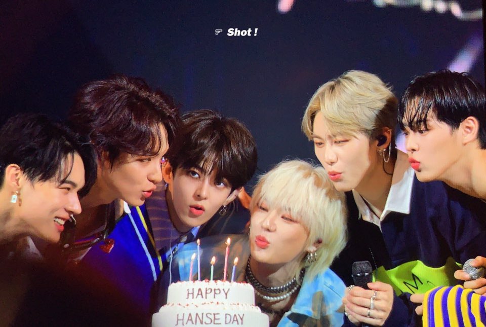 너가 행복했으면 좋겠어
오늘 하루는 내 모든 행운이
한세에게 몰빵하길❤️

#9월의요정_한세야_생일축하해
#Happy_SESE_day

사랑해 세세야