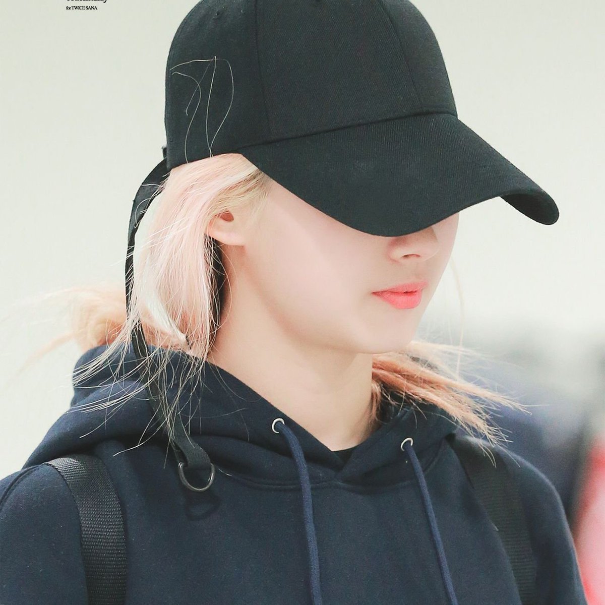  #SAIDA: 𝐂𝐫𝐚𝐜𝐤 𝐭𝐡𝐞 𝐂𝐨𝐝𝐞A SaiDa AU with Sayaka (Sana) anonymously hiring a notorious hacker codenamed Ten (Dahyun) to look through somebody's phone-based data, as she suspects that the audio files that have been saved on the device have something to do with her.