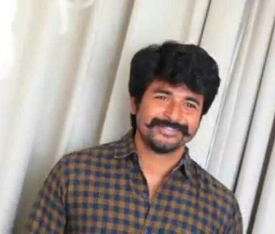 ThillaiarasiK's tweet photo. @Siva_Kartikeyan 😍❤

One day, one hour nd one minute, will not come again in ur entire life. 
avoid fights , angriness nd speak lovely to every person😇👍
Happy gd night thalaiva nd  my Skains 😍

#Doctor #Ayalaan #PrinceSK 💜 https://t.co/Iusc11KCf9