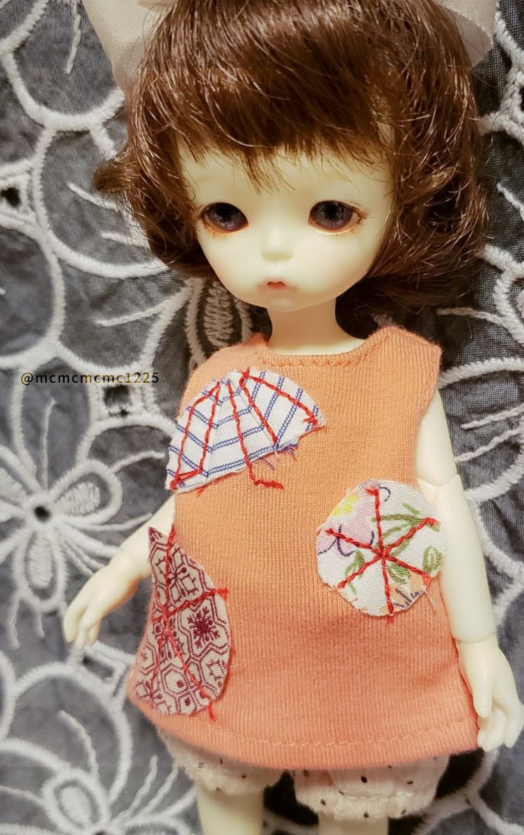 mcmcmcmc1225's tweet photo. 本当は22cmドール用の服だけど、着せてみた。
トップスは完全に余ってるけどごまかせてない?
#うちの子かわいい #ドール写真 #ドールオーナーさんと繋がりたい
#imdadoll #imdadoll17 #imdaanne https://t.co/InWywO4upt