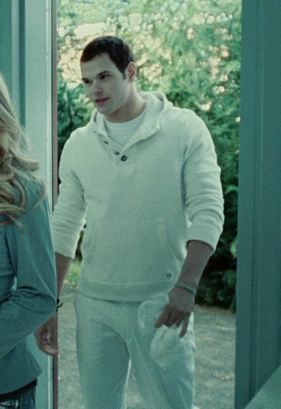 edwardcuII3n's tweet image. emmett cullen and his bag of eggs (2008)