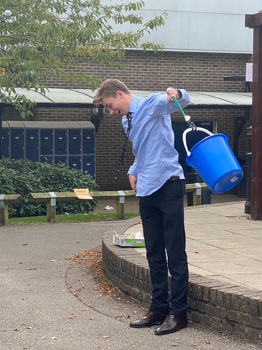 JHGSHW's tweet image. Outside in the quad for Miss Hush’s Sixth Form physics lesson on forces today and hoping to keep dry as Tom spun the bucket of water 💦😳 #BeMoreKnowledgeable #physics #centrifugalforce
