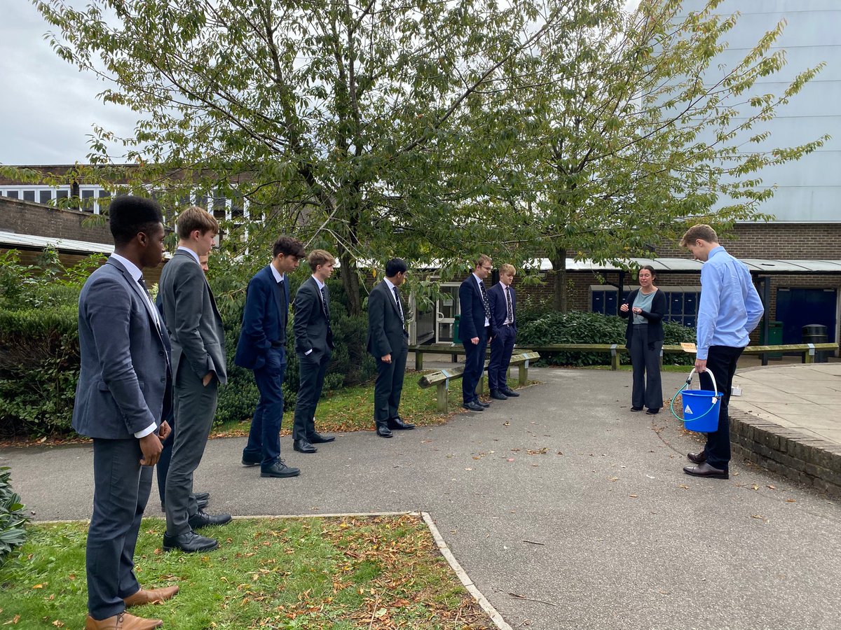 JHGSHW's tweet image. Outside in the quad for Miss Hush’s Sixth Form physics lesson on forces today and hoping to keep dry as Tom spun the bucket of water 💦😳 #BeMoreKnowledgeable #physics #centrifugalforce