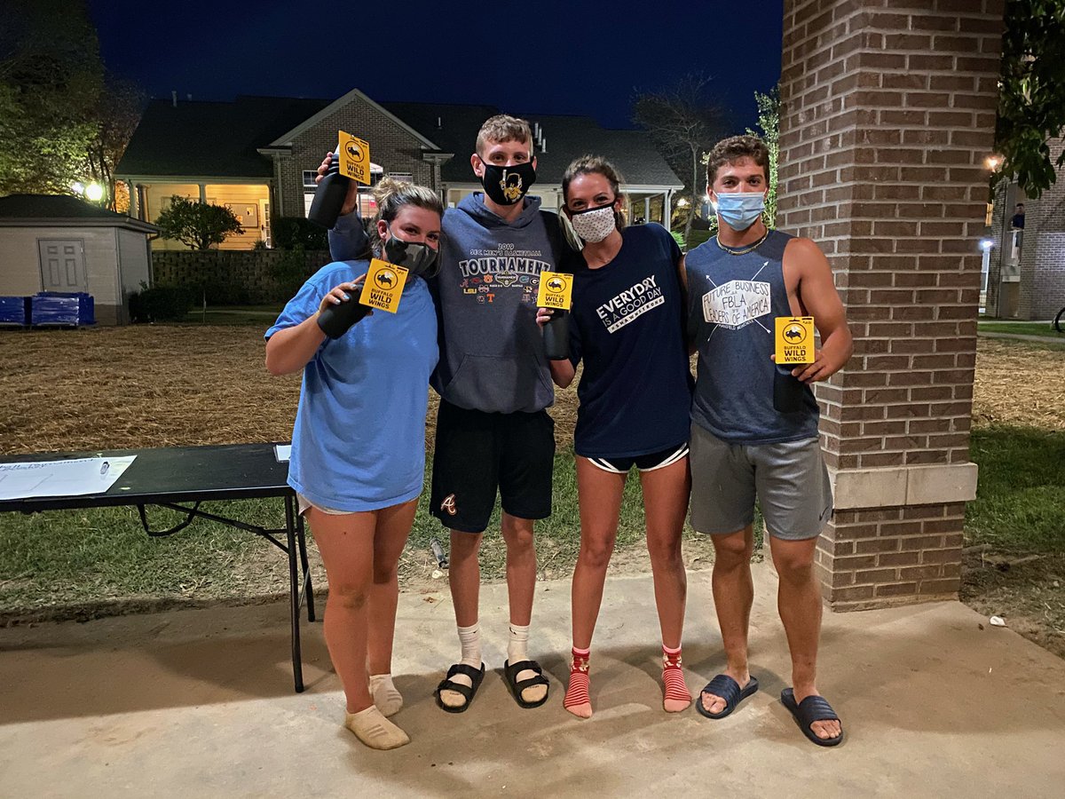 ThreeRivers_MO's tweet photo. Rivers Ridge Apartments residents competed in a 4 on 4 sand volleyball tournament this week. Congrats to the winners:
Taylor Anderson
Hunter Gray
Jack Below
Madi Woolridge
#sandvolleyball #dormlife #threeriverscollege https://t.co/6vJnMghP2H