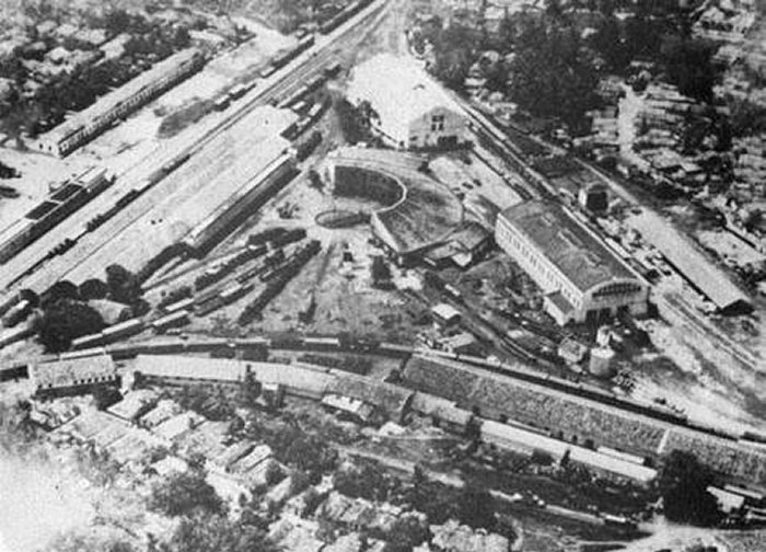 A história da ferrovia do Recife também tem muito a ver com a Z.O. Entre Areias e Jd. São Paulo ficava o grande depósito de locomotivas da cidade, o Parque Ferroviário Edgard Werneck, nome que homenageia o engenheiro da companhia ferroviária inglesa Great Western. +