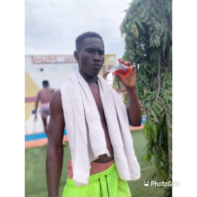 OGABOSS52450264's tweet photo. Girls make your own money it will save you from unnecessary sex. https://t.co/zxmLU10QS9