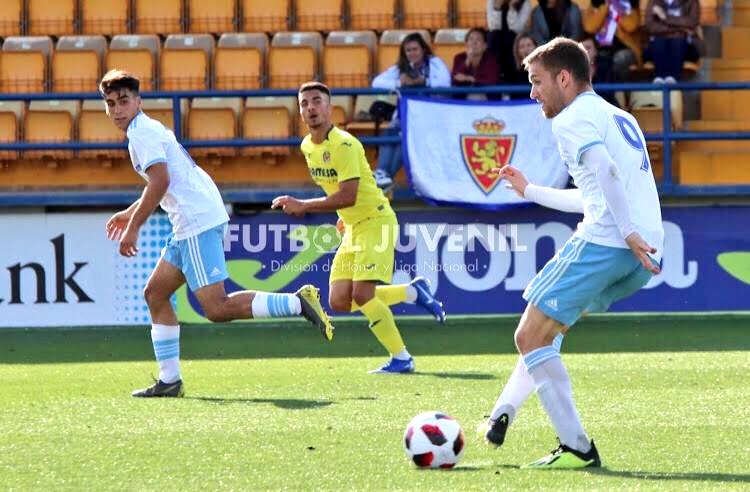 PRIMER EQUIPO | 🔊 Dani Quesada se convierte en nuevo jugador de la <a href="/ADSanJuanM/">AD San Juan de Mozarrifar</a>. 

👕 El futbolista defendió la camiseta del <a href="/RealZaragoza/">Real Zaragoza</a> DHJ en la 2018/19 y la del CD. Acero la 2019/20.

🔴⚫🔴 #VamosSanJuan 🔴⚫🔴
